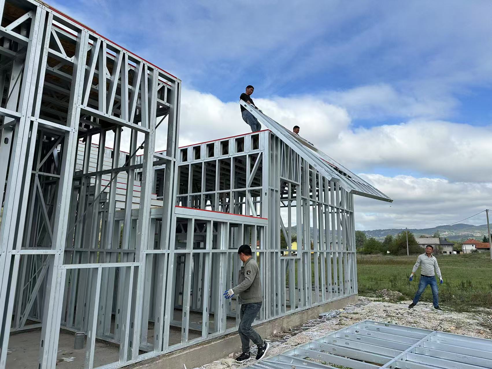 在農(nóng)村搭建輕鋼別墅房子需要交稅嗎？稅收謎題揭曉